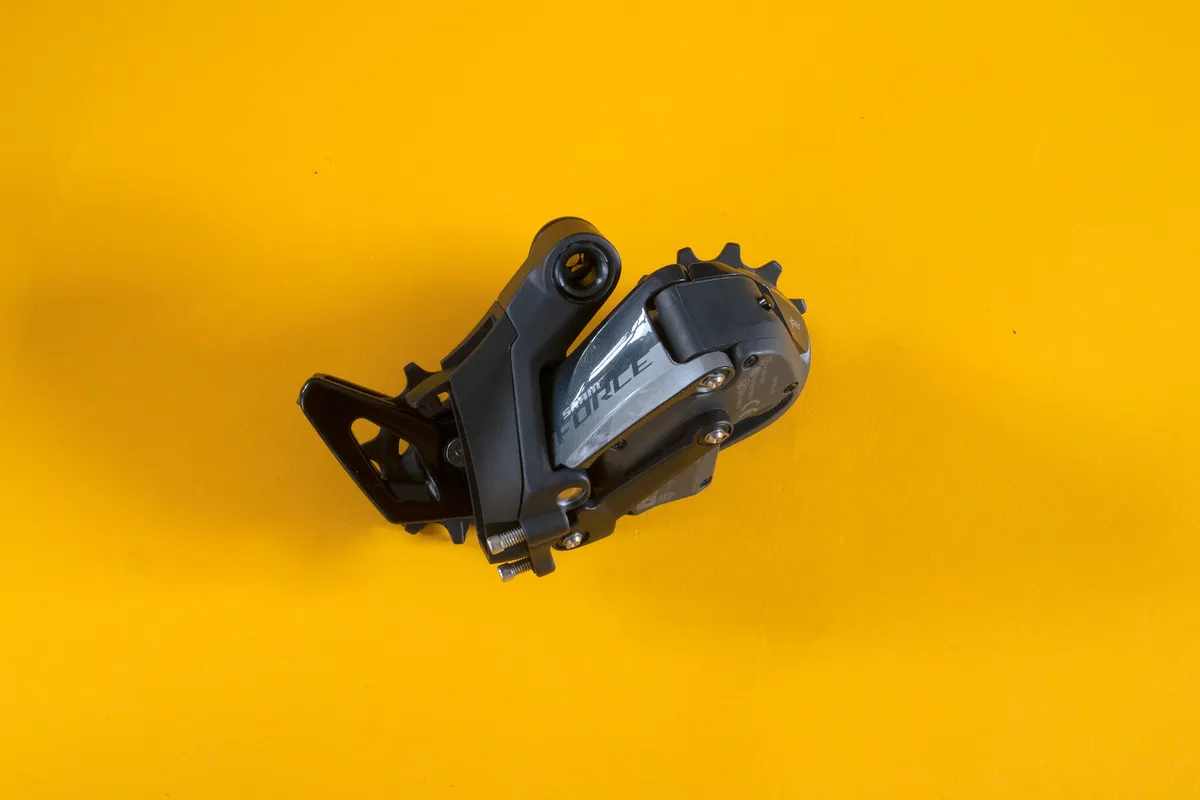 Rear derailleur