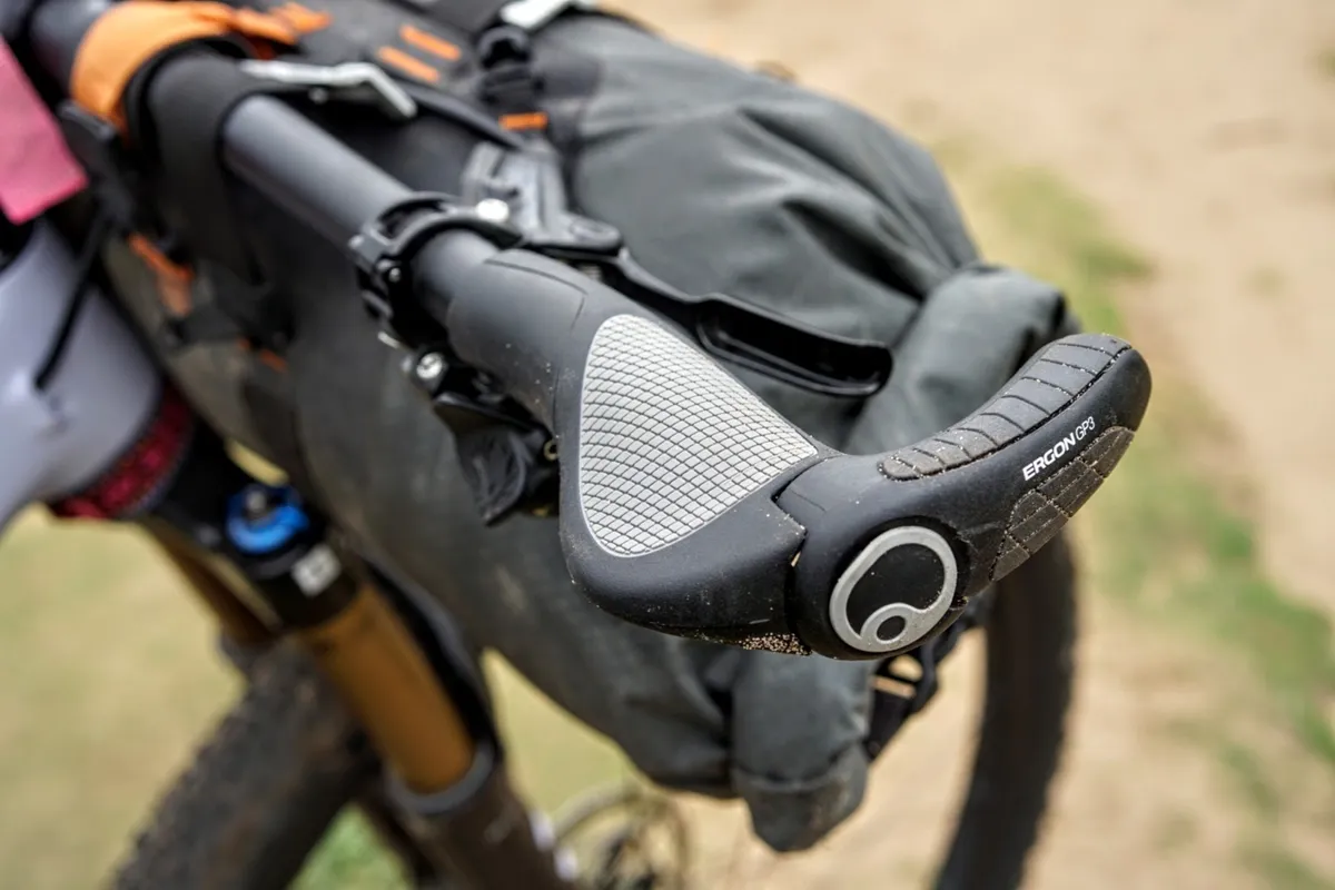 Ergon GP3 grips bar ends Ergon GP3 grips bar ends