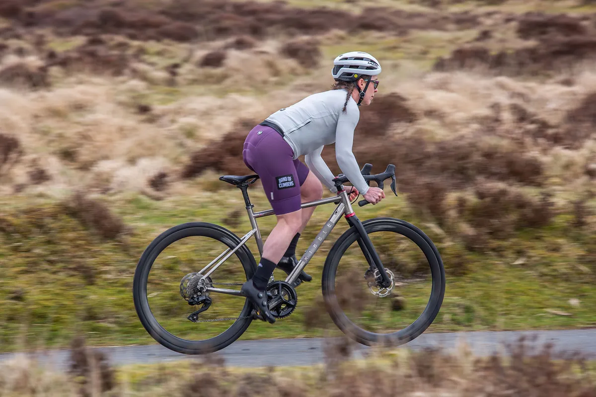 Ribble CGR Ti Enthusiast - 18 Ribble CGR Ti Enthusiast road bike