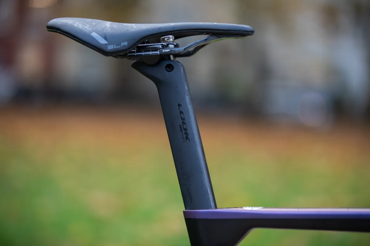 Look 795 Blade RS seatpost and Selle Italia saddle