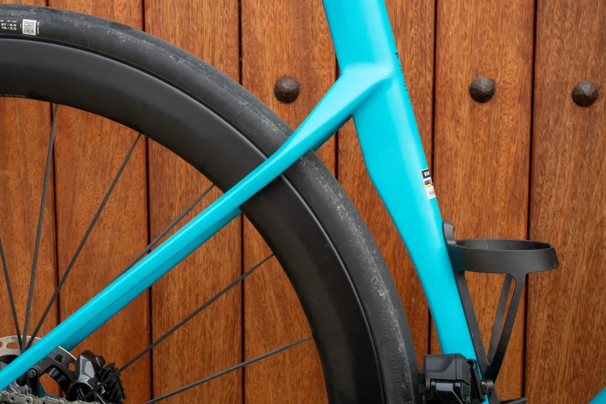 BMC Roadmachine 01 Two rear triangle