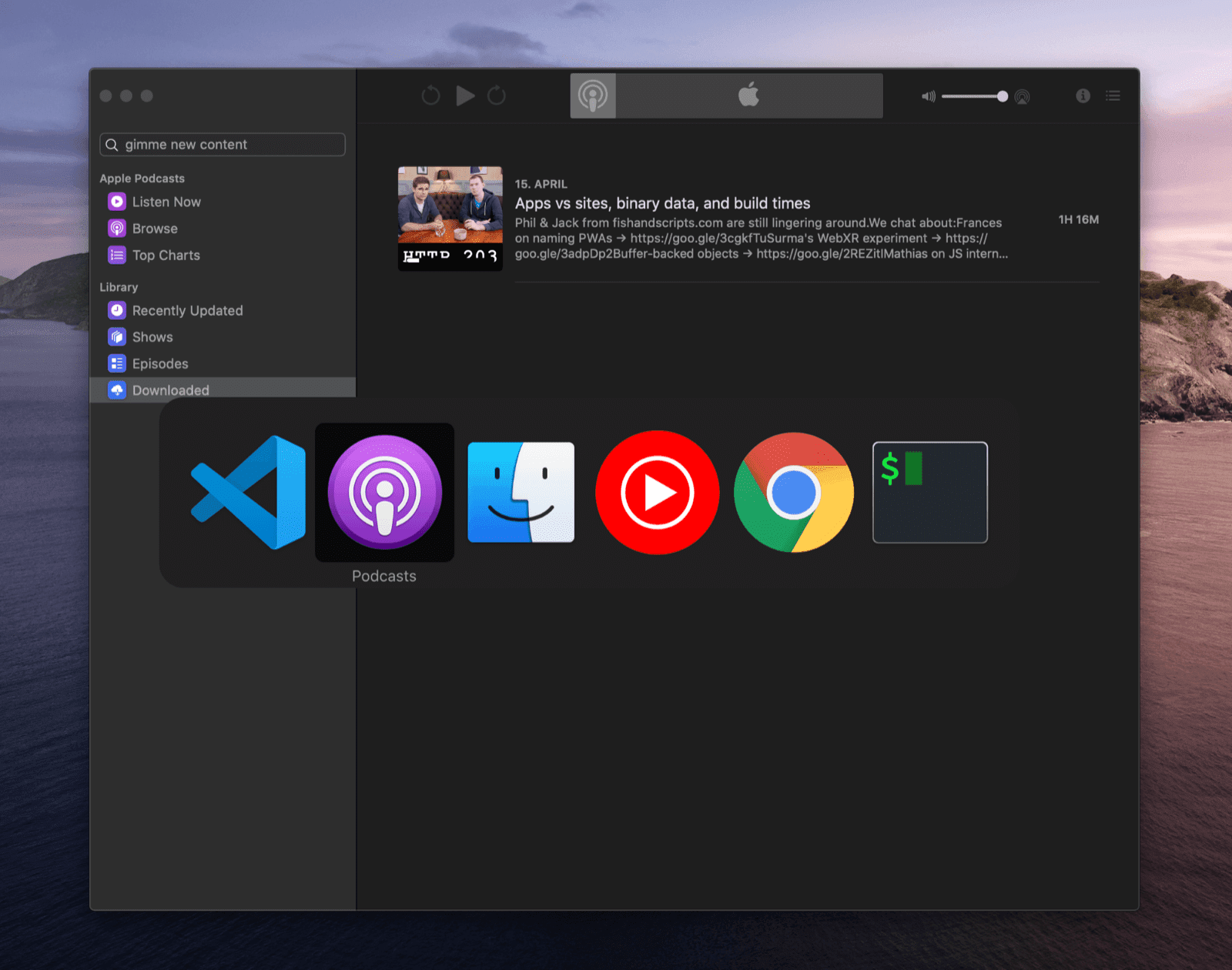 macOS 任务切换器,带有多个应用图标供您选择,其中一个就是 Google 播客应用。